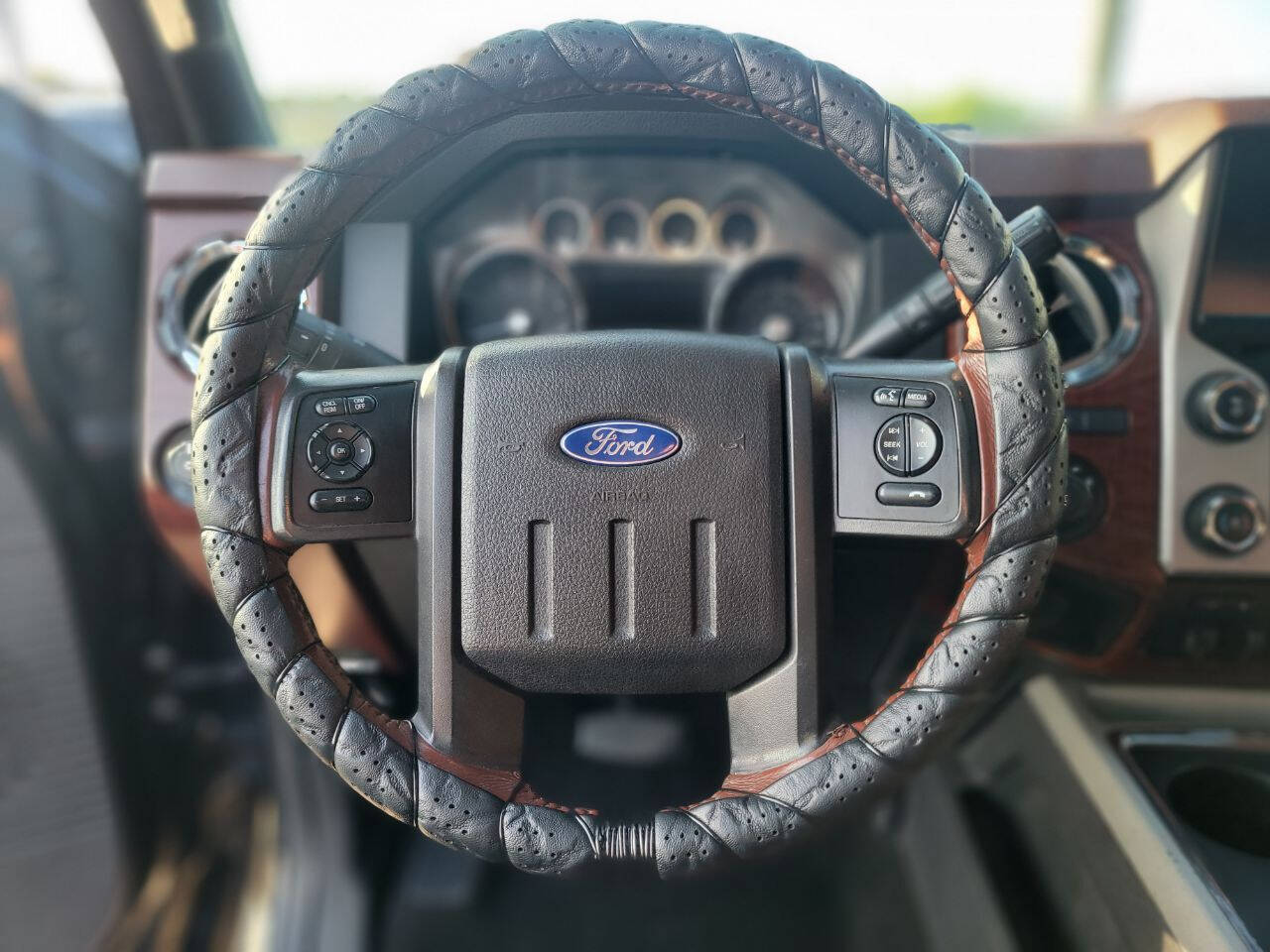 2014 Ford F-350 Super Duty  - $29,900