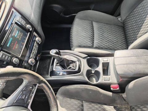 2018 Nissan Rogue S