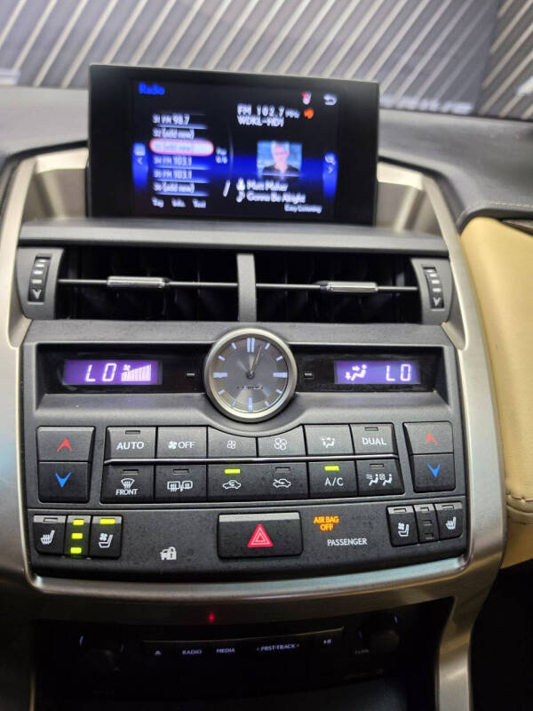 2017 Lexus NX 200t
