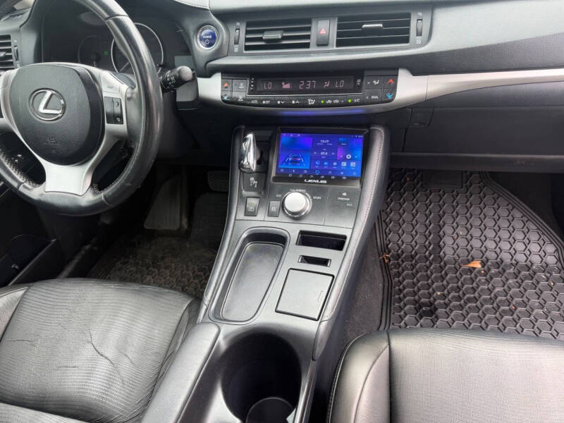 2013 Lexus CT 200h