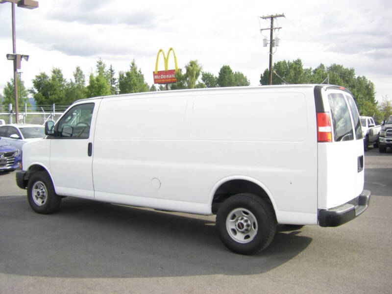 2016 GMC Savana 3500