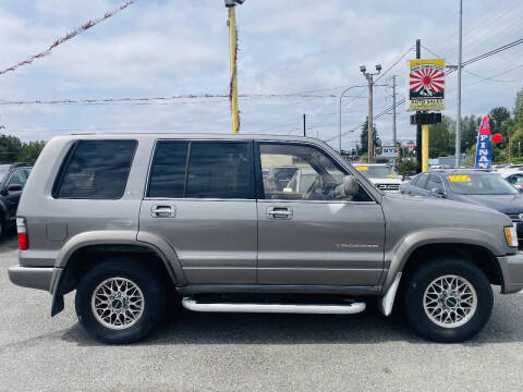 2000 Isuzu Trooper LS