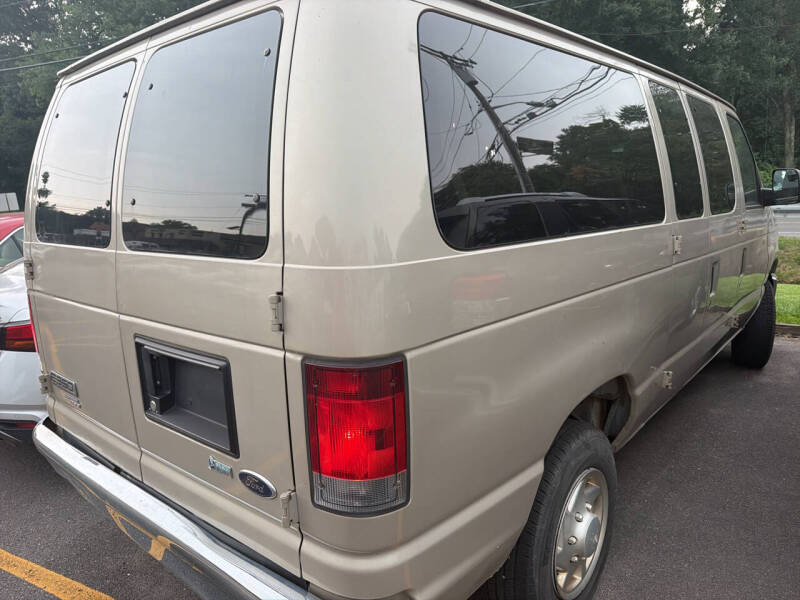2012 Ford E-Series E-350 SD XLT