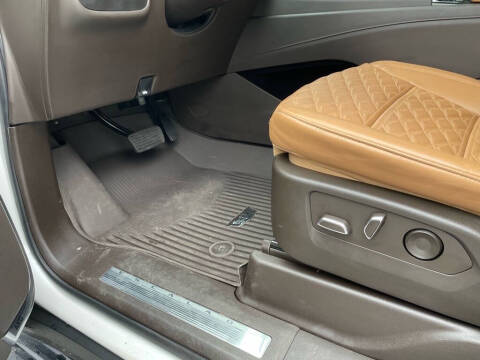 2022 Cadillac Escalade ESV Premium Luxury