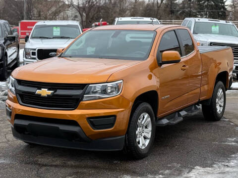 2017 Chevrolet Colorado for sale at North Imports LLC in Burnsville MN