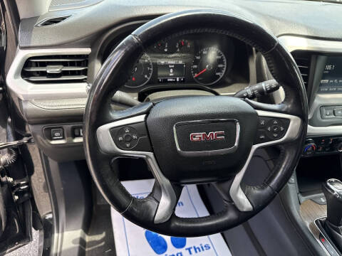 2017 GMC Acadia SLE-2