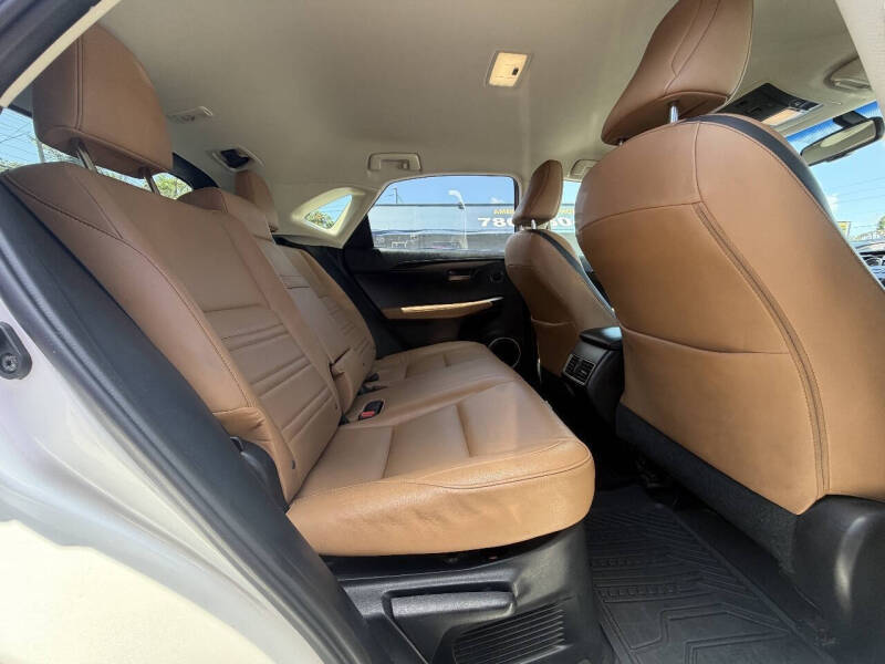 2017 Lexus NX 200t