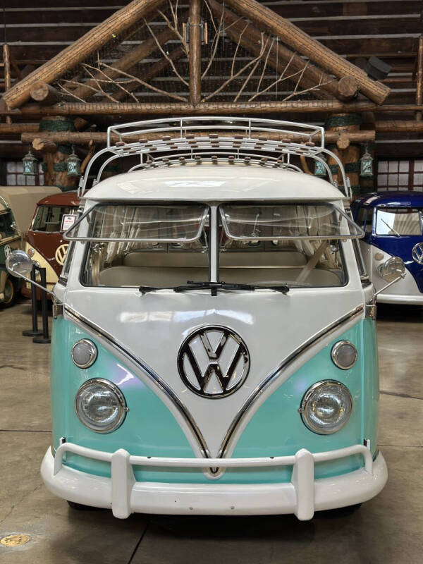 1972 Volkswagen Bus