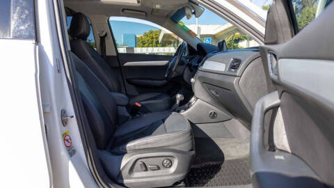 2015 Audi Q3 2.0T Premium Plus