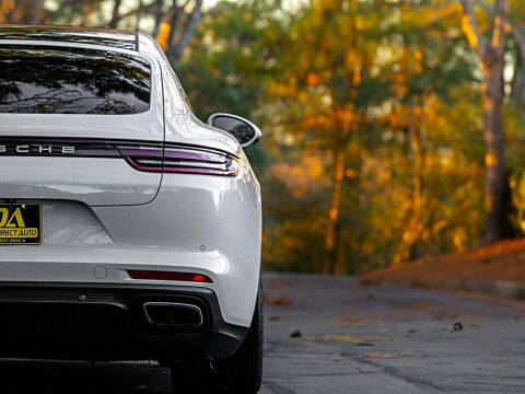 2017 Porsche Panamera 4