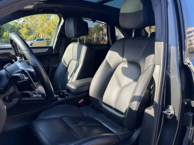2017 Porsche Macan