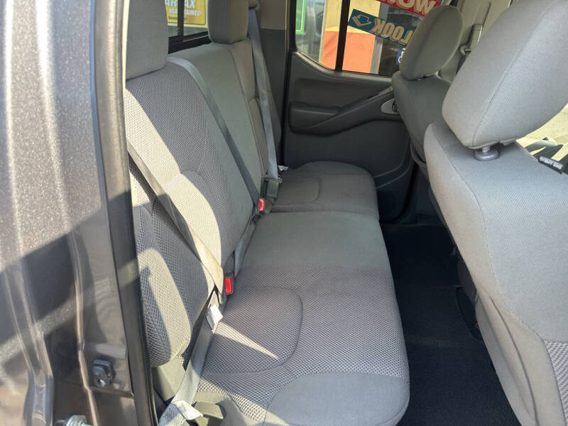 2019 Nissan Frontier SV