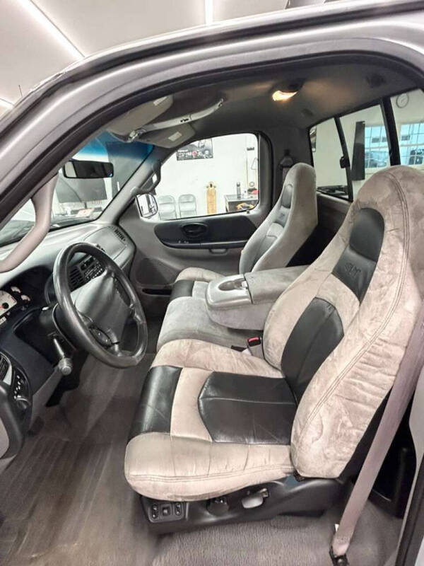 2000 Ford F-150 SVT Lightning