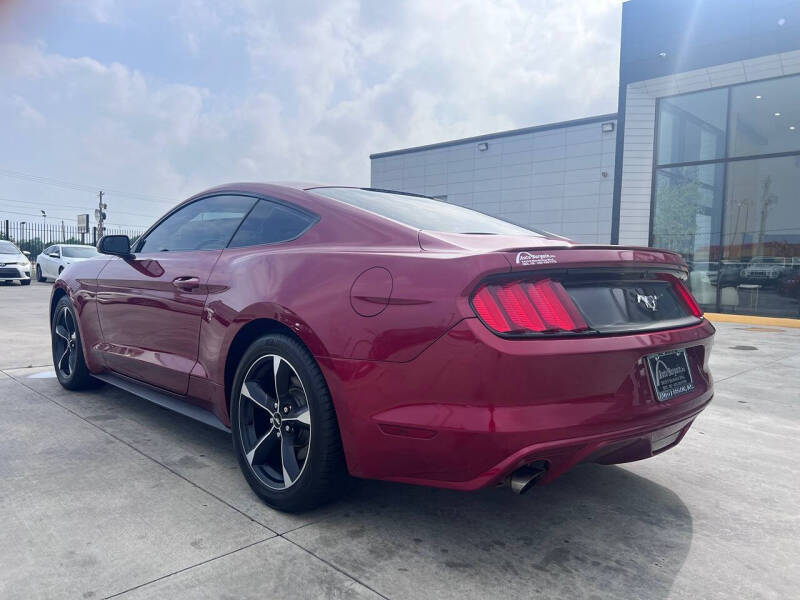 2015 Ford Mustang EcoBoost Premium