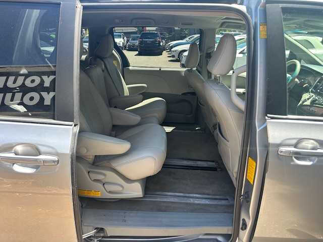 2014 Toyota Sienna