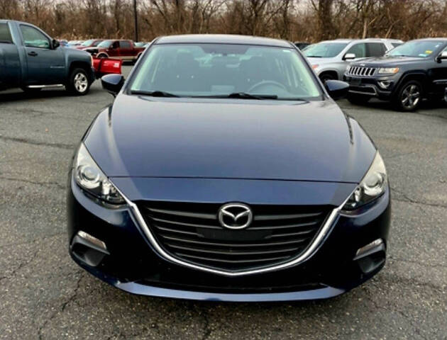 2016 Mazda Mazda3 for sale at QUEENSGATE AUTO SALES in York, PA