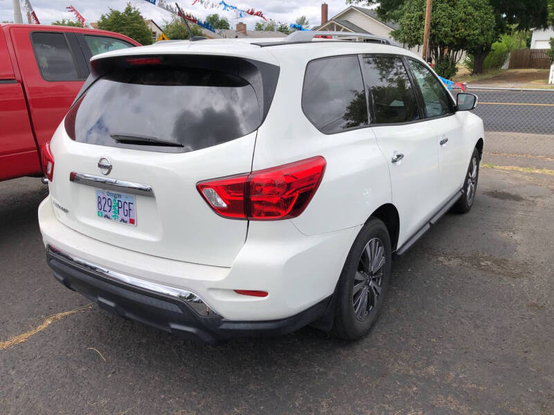 2018 Nissan Pathfinder S