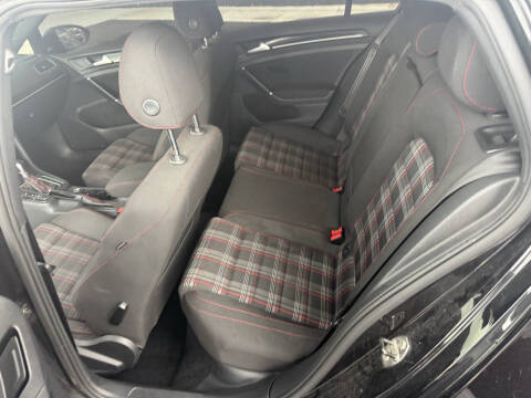 2017 Volkswagen Golf GTI S