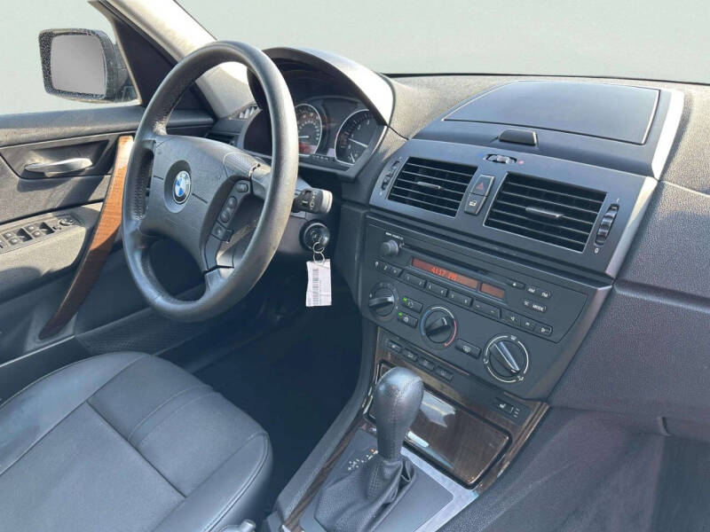 2005 BMW X3 2.5i