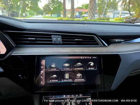 2021 Audi e-tron quattro Premium