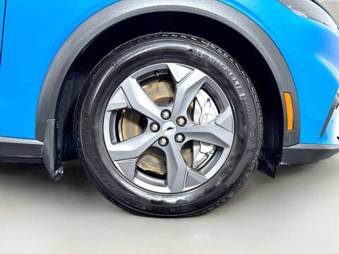 2022 Ford Mustang Mach-E Select