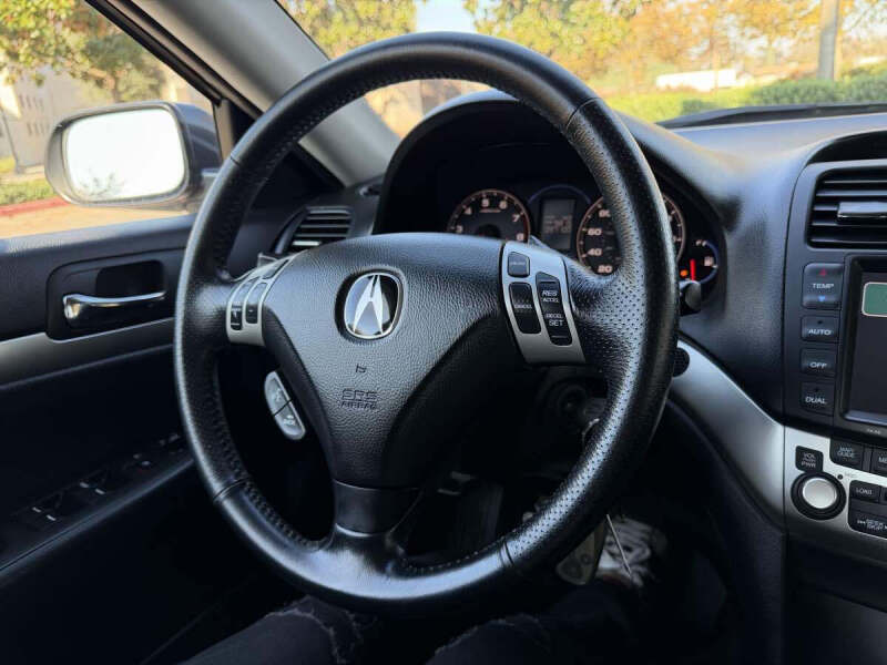 2005 Acura TSX w/Navi