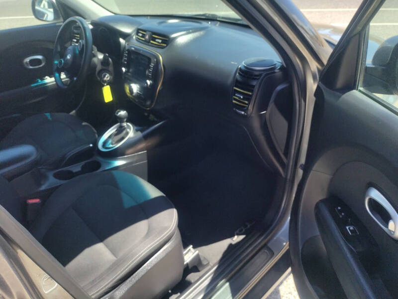 2018 Kia Soul +