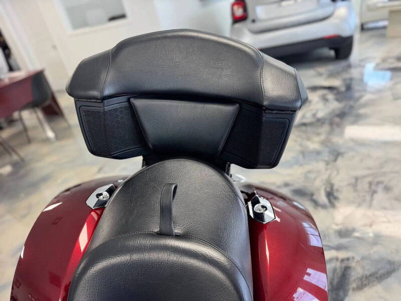 2011 Victory Cross Roads