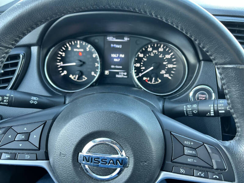 2017 Nissan Rogue SV