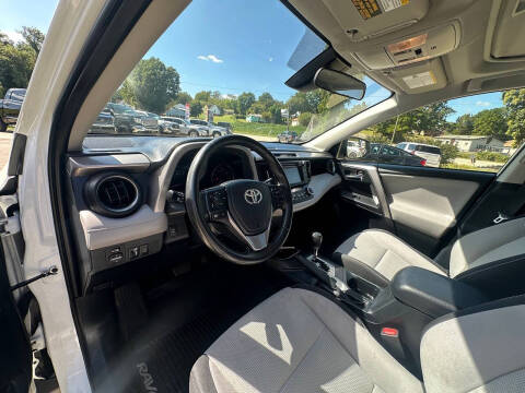 2017 Toyota RAV4 XLE