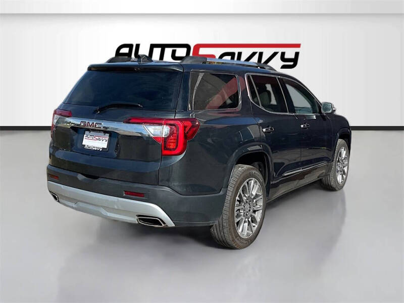 2022 GMC Acadia Denali