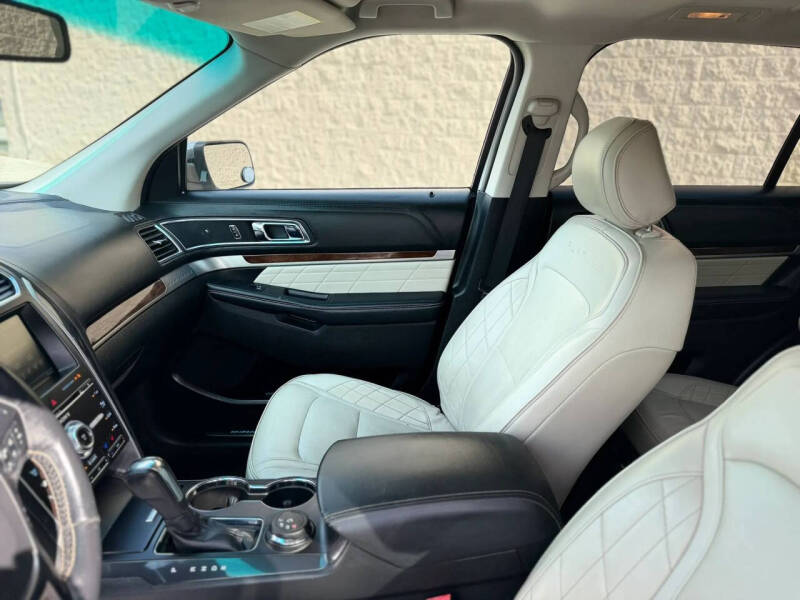 2016 Ford Explorer Platinum