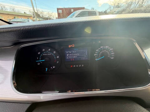 2017 Ford Taurus SEL