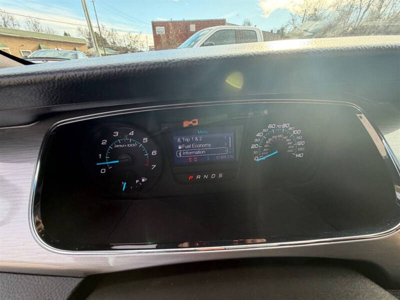 2017 Ford Taurus SEL