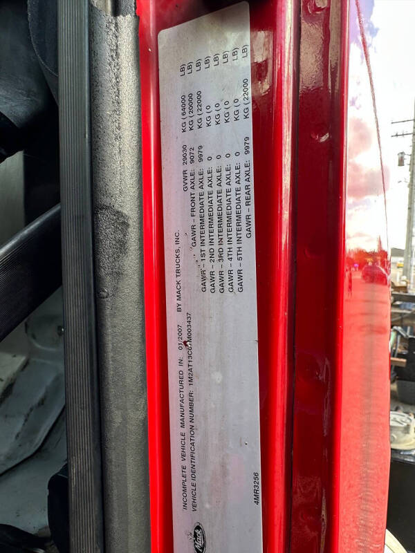 2007 Mack Granite