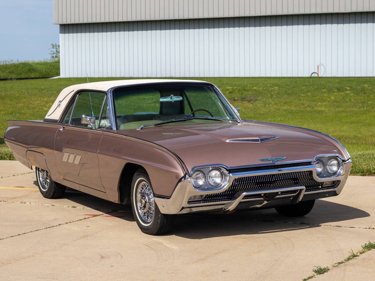 1963 Ford Thunderbird 2