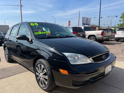 2005 Ford Focus for sale at Apollo Auto Sales LLC in Sioux City IA