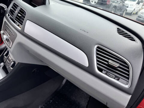 2017 Audi Q3 2.0T Premium