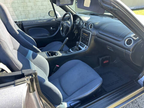 2003 Mazda MX-5 Miata