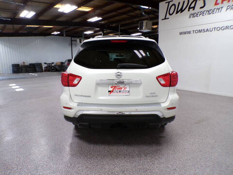 2018 Nissan Pathfinder Platinum