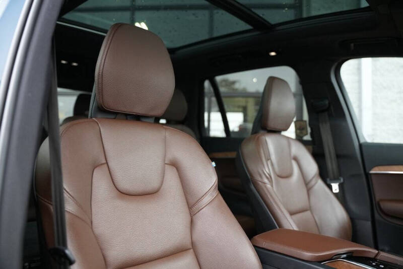 2023 Volvo XC90 B6 Plus Bright Theme 7P