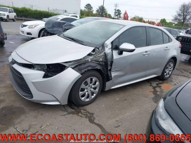 2023 Toyota Corolla LE's photo