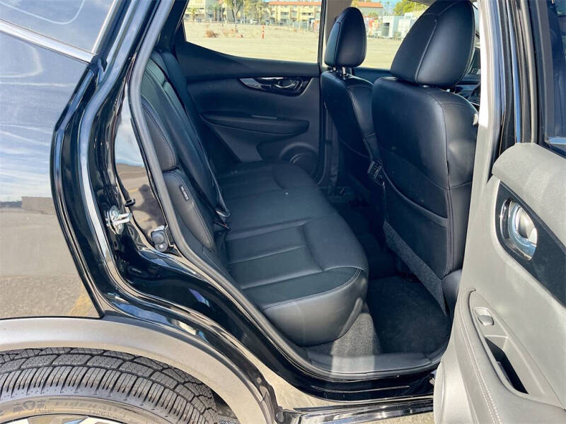 2021 Nissan Rogue Sport SL