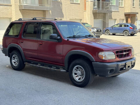 2000 Ford Explorer XLS