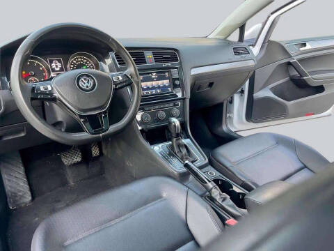 2021 Volkswagen Golf TSI
