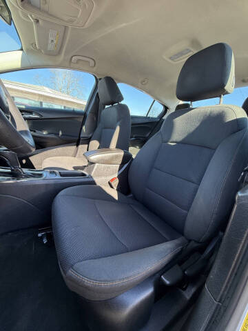 2017 Chevrolet Cruze LS Auto