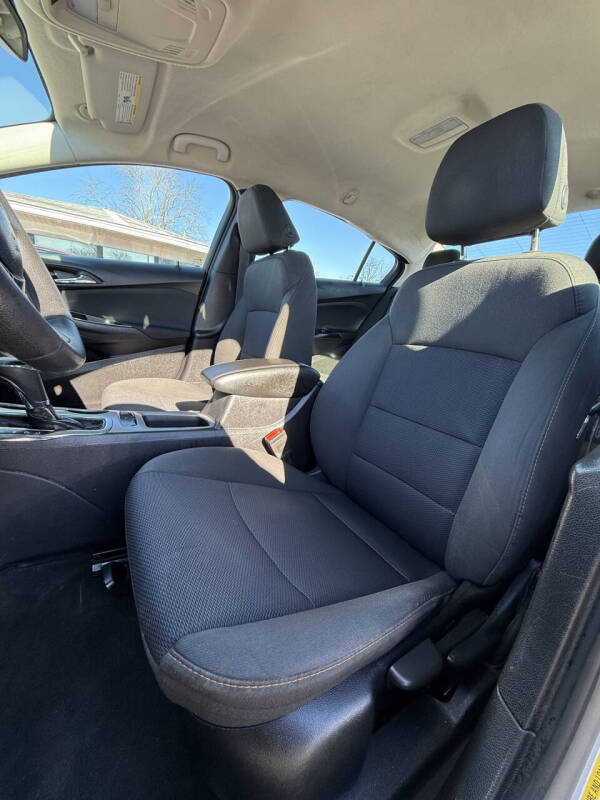 2017 Chevrolet Cruze LS Auto