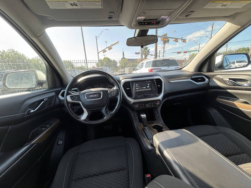 2019 GMC Acadia SLE-2