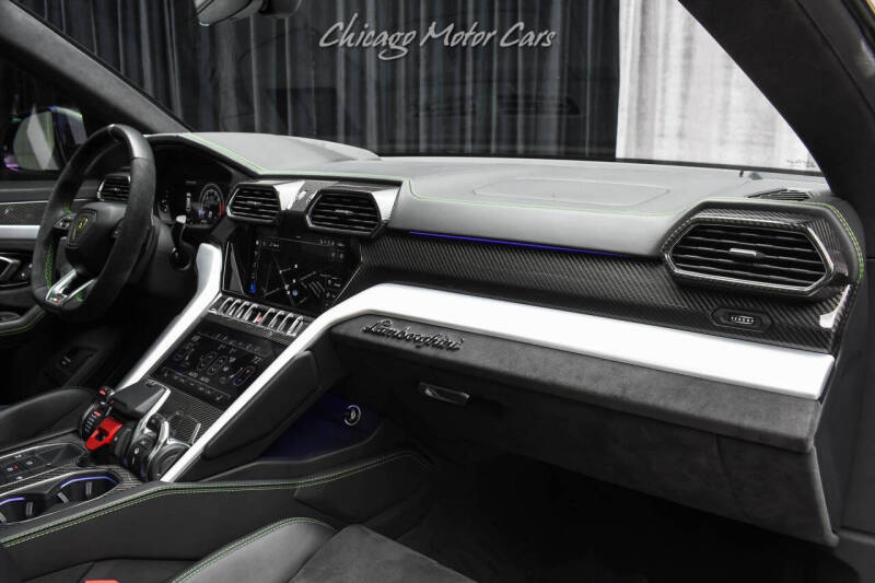 2020 Lamborghini Urus