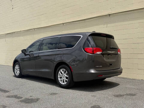 2017 Chrysler Pacifica Touring